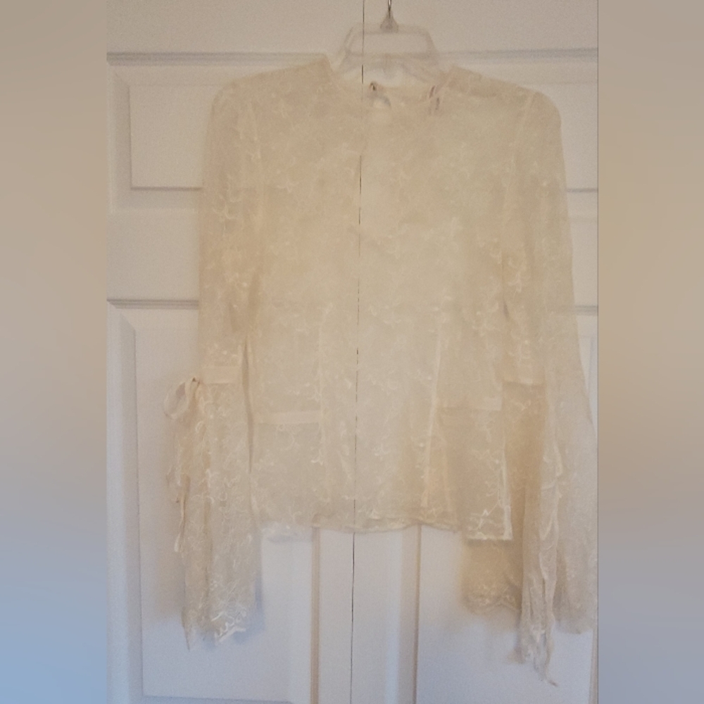 Alice + Olivia Cream Lace Top